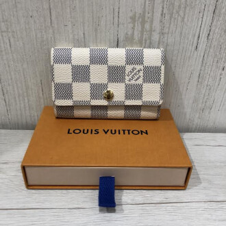 先日　ヴィトン・ダミエアズール・ミュルティクレ6　キーケース　をお買取しました♪